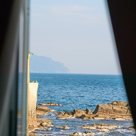 Апартаменти Nel Gozzo Sul Mare - Genovainrelax Екстер'єр фото